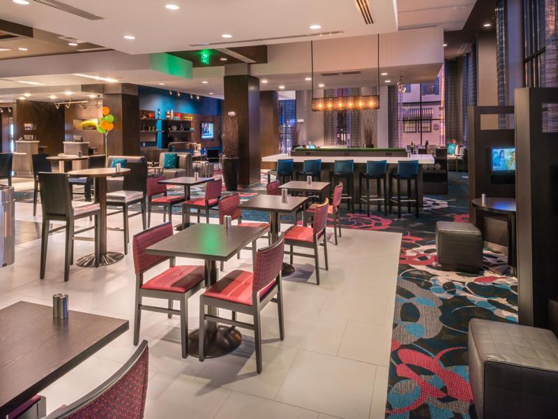 Отель Courtyard By Marriott Wilmington Downtown/Historic District Экстерьер фото